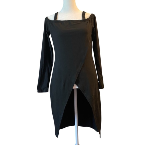 Elegant Black Off-Shoulder Tunic - Picture 1 of 5